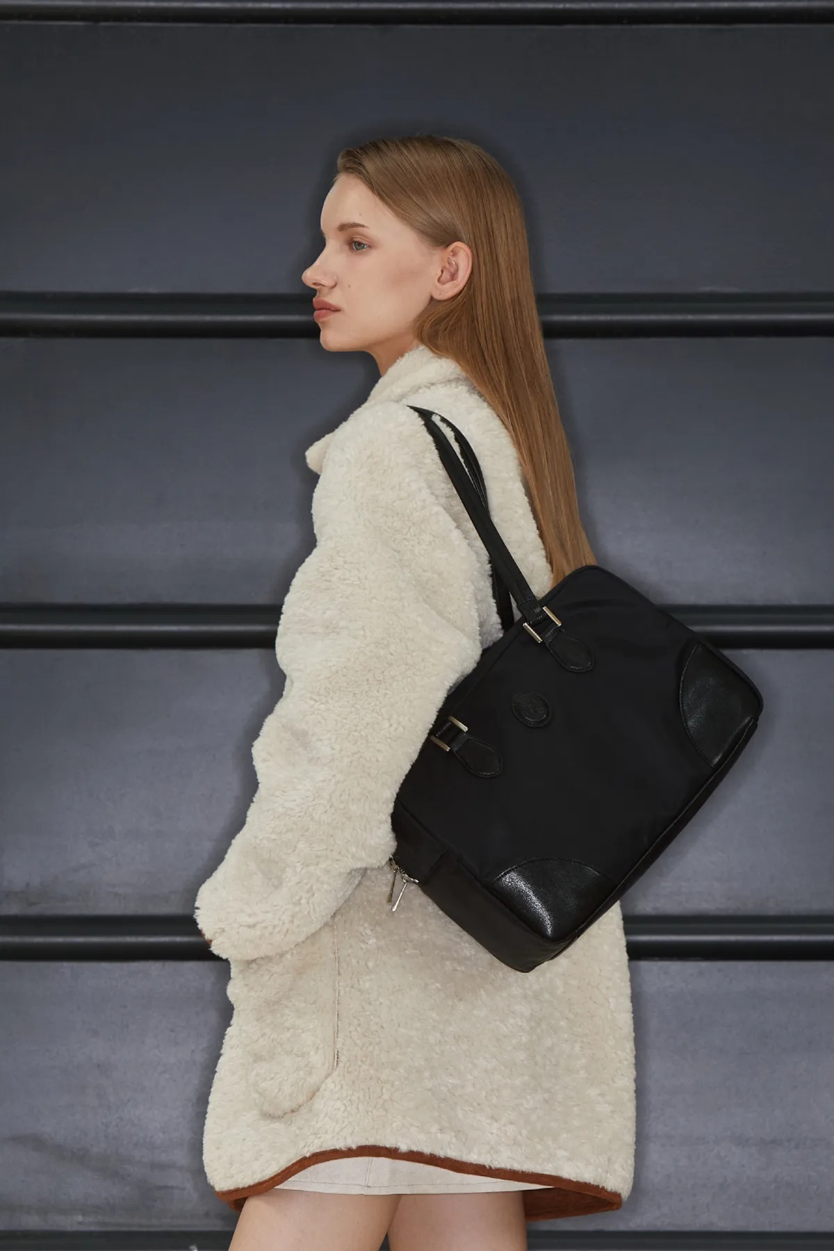 ANOETIC NYLON SQUARE SHOULDER BAG