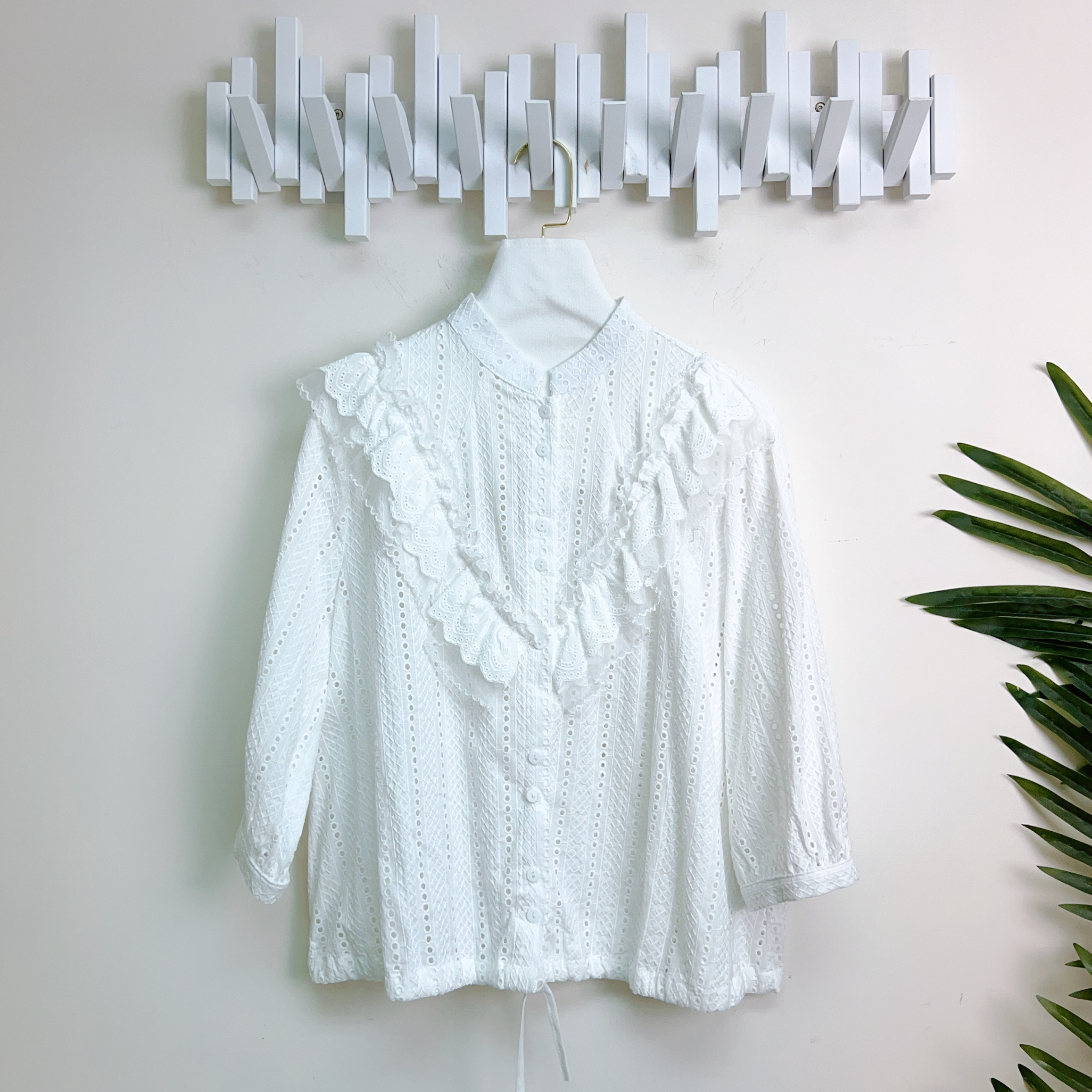 鏤空格紋LACE上衣(胸44 腰48 長22吋)26027 #0704clo