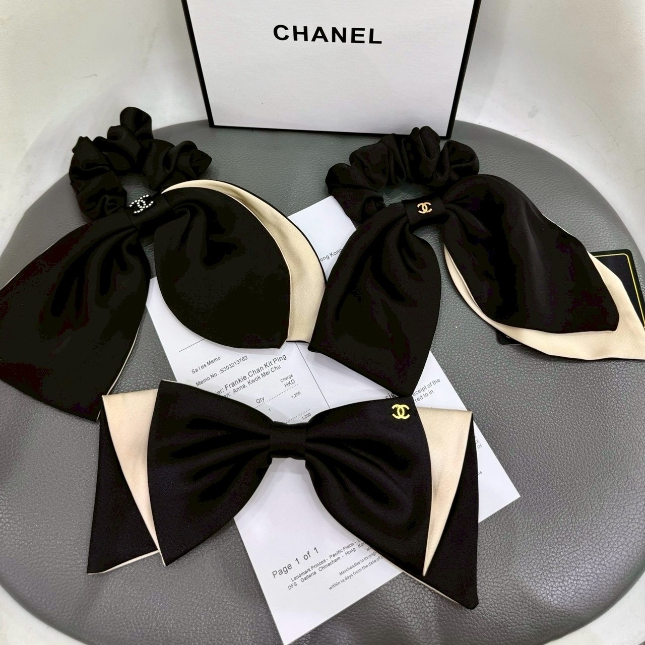 香奶奶”經典黑杏緞面垂墜雙c大蝴蝶結髮圈/髮夾定製系列