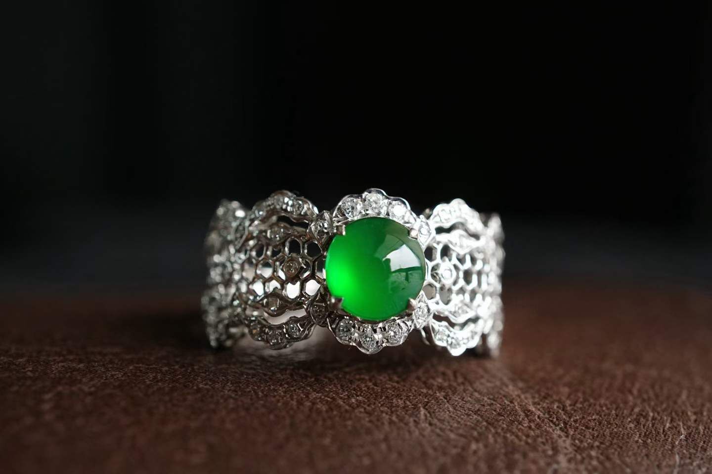 翡翠高冰濃陽綠蛋面戒指,天然翡翠A玉, 緬甸玉, Jade, Jadeite