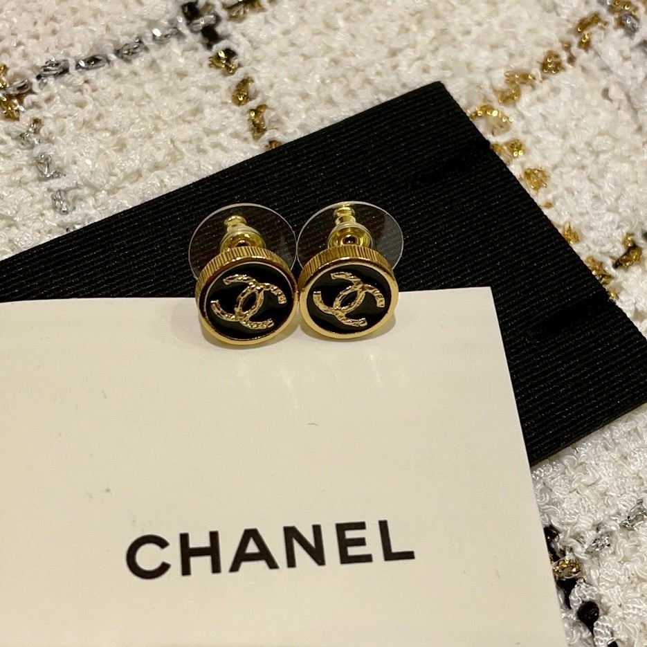 18k”香奶奶24c黑金小鈕扣雙c高奢定製耳釘