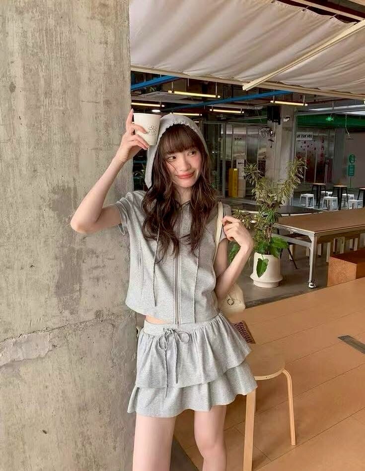 W0320蛋糕短裙連帽上衣套裝