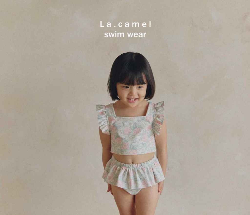 正韓夏Lacamel 彩色花套裝式泳衣