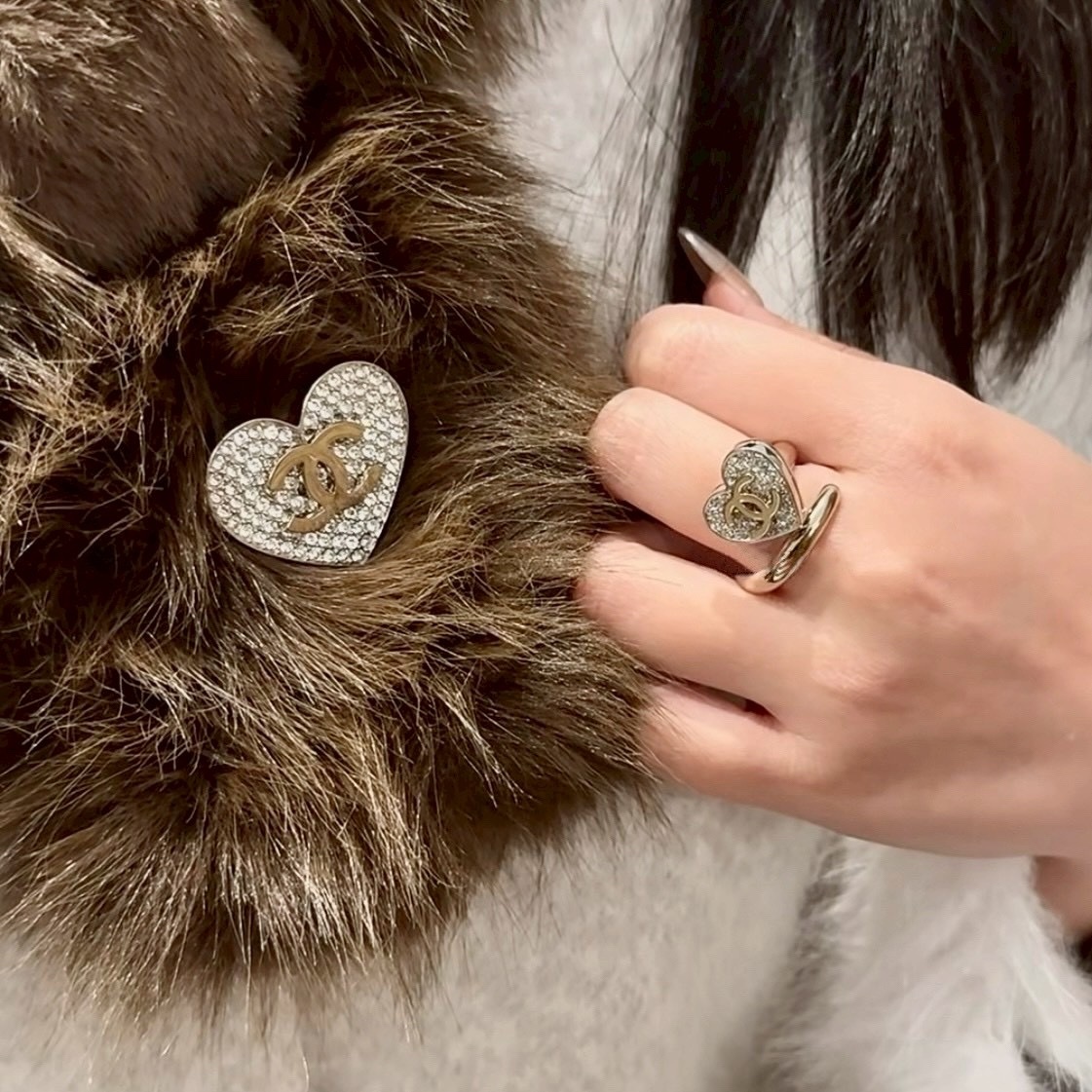 18k”香奶奶26p白金滿鑽愛心高奢定製胸針