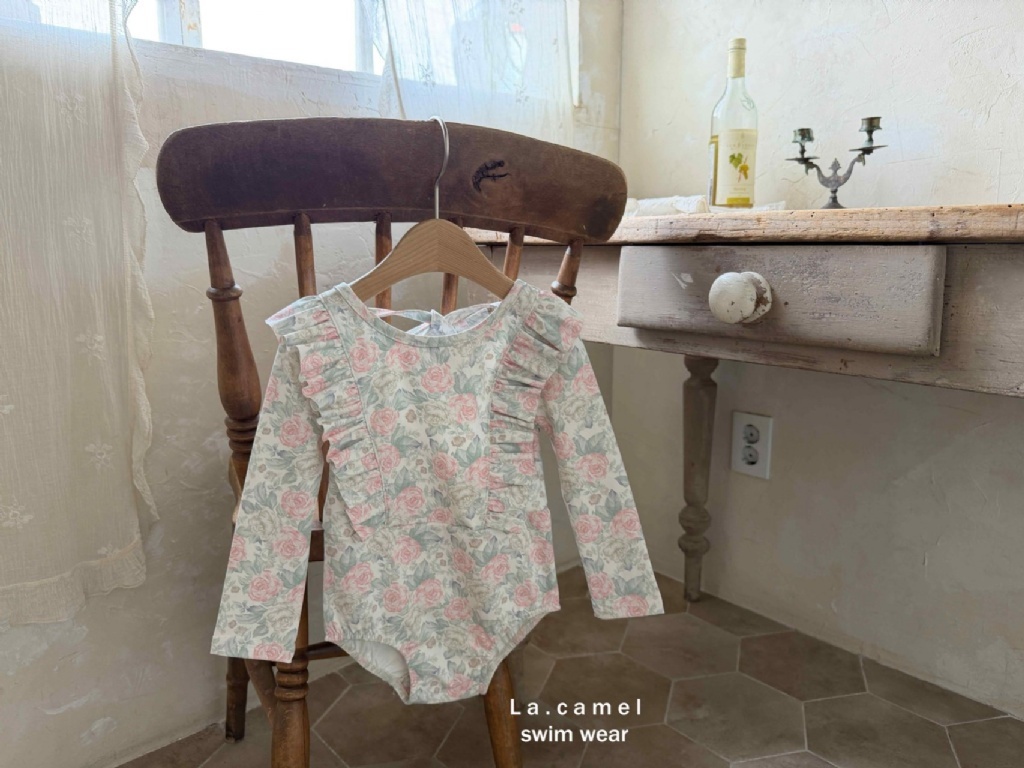 正韓夏Lacamel 彩色花荷葉邊長袖泳衣