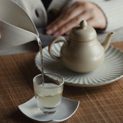 黃茶（輕發酵）：溫和助消化的「脾胃管家」｜瑜茶舍