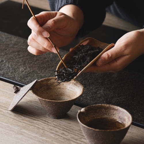 烏龍茶（半發酵）：平衡油脂的「減脂幫手」｜瑜茶舍