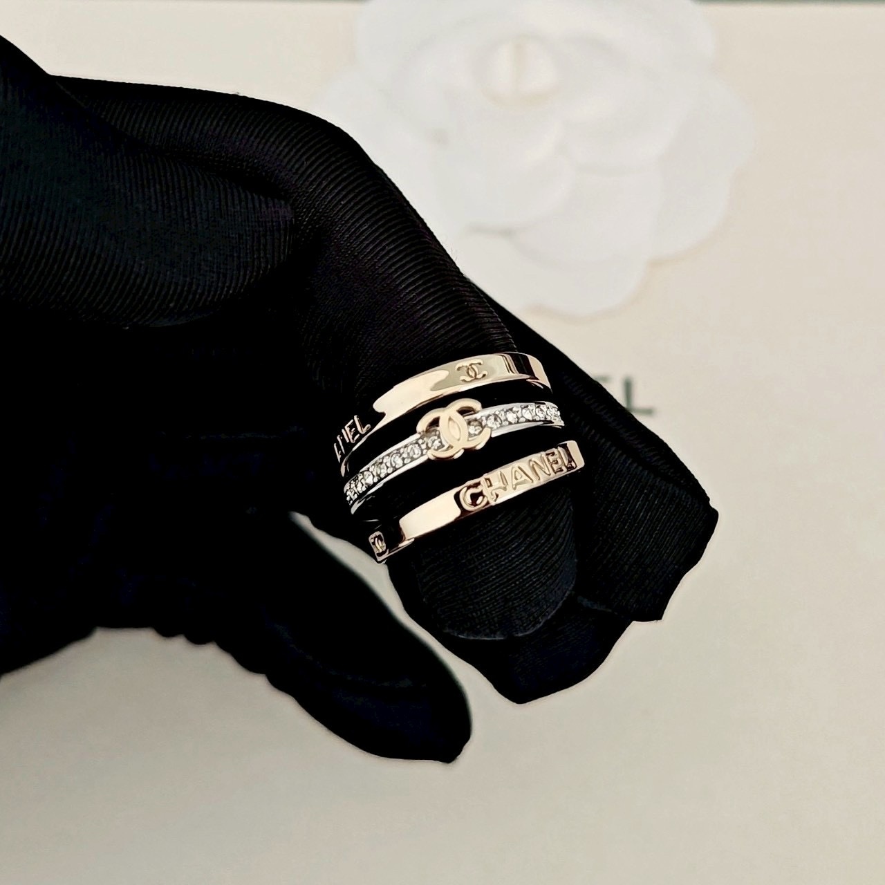 18k”香奶奶26p淡金銀鑽雙c英字/三件組高奢定製細戒