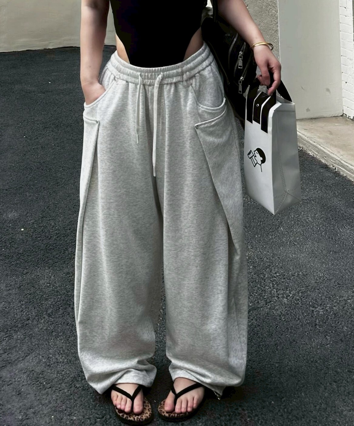 抽繩俐落個性釘釦棉質寬褲