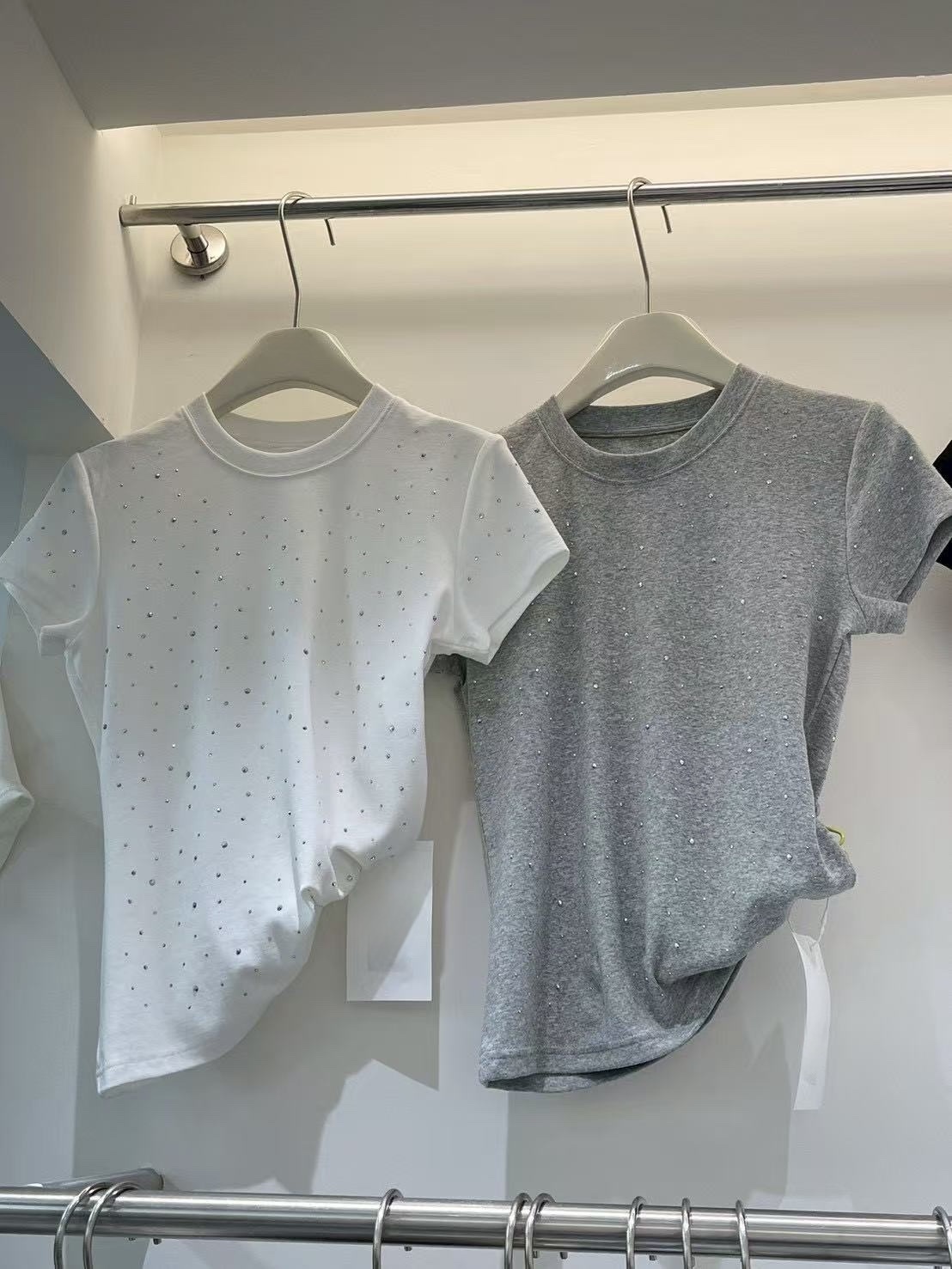 500 滿版細鑽短T