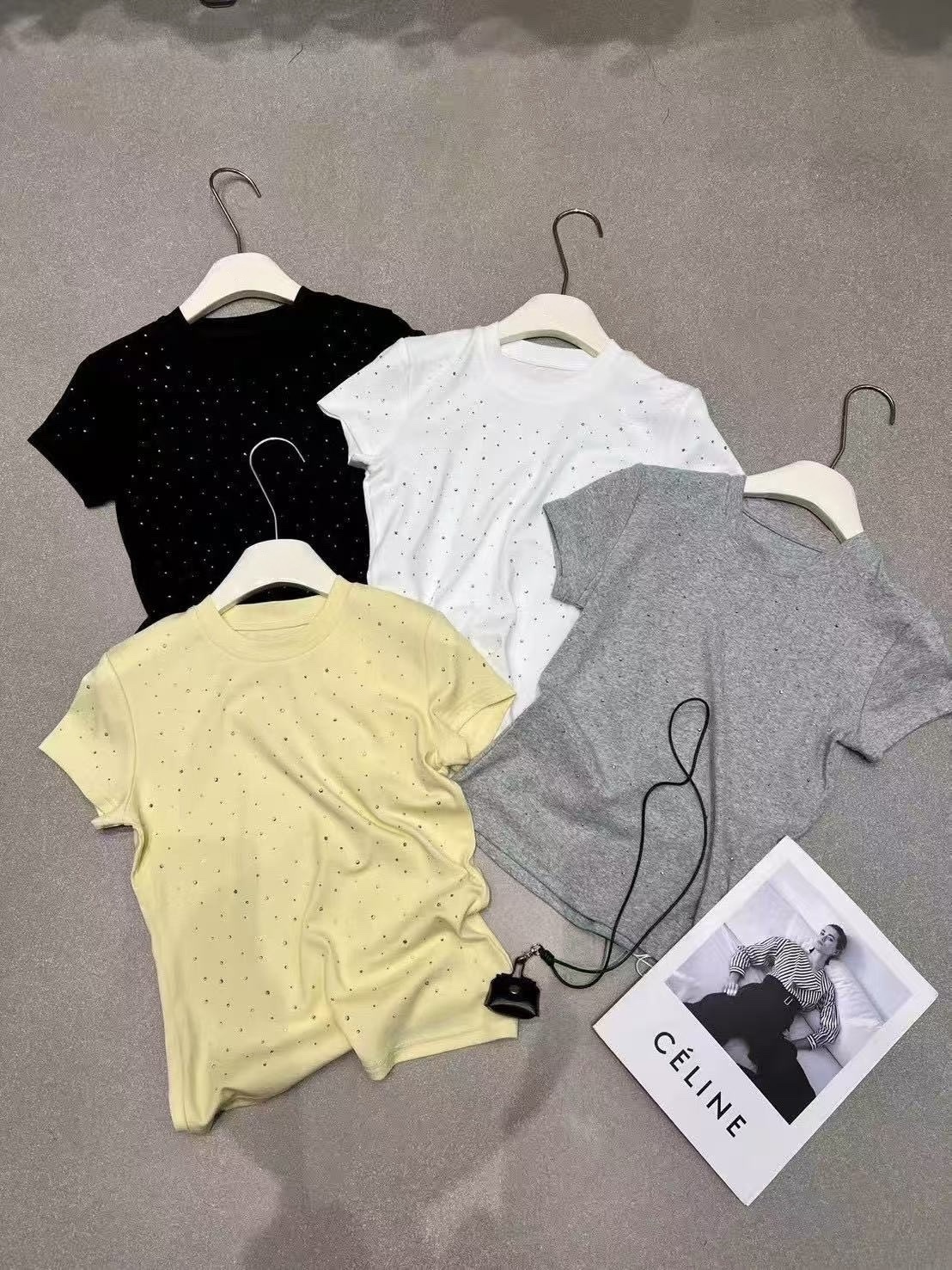 500 滿版細鑽短T