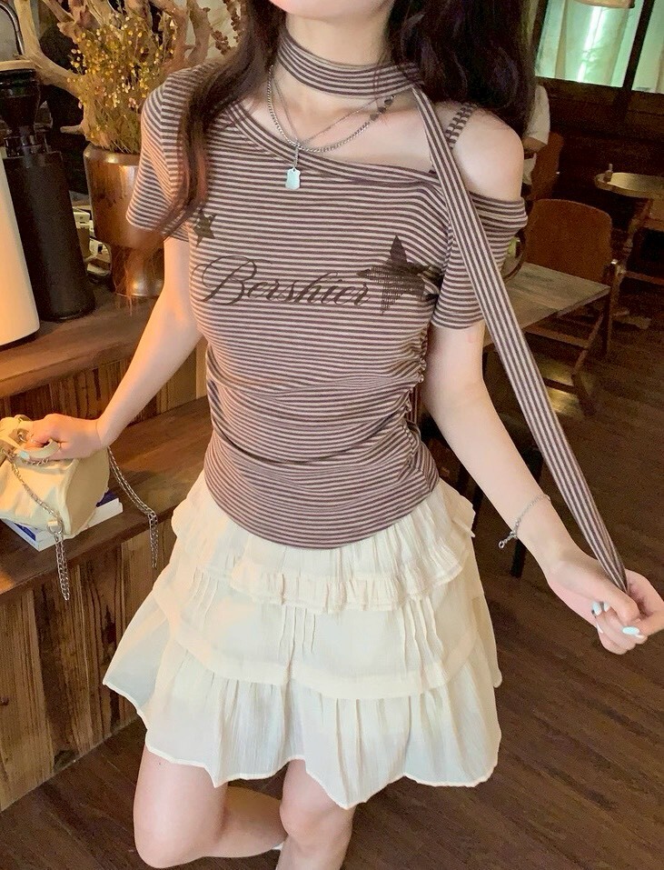 單斜肩字母星星條紋衣+圍脖