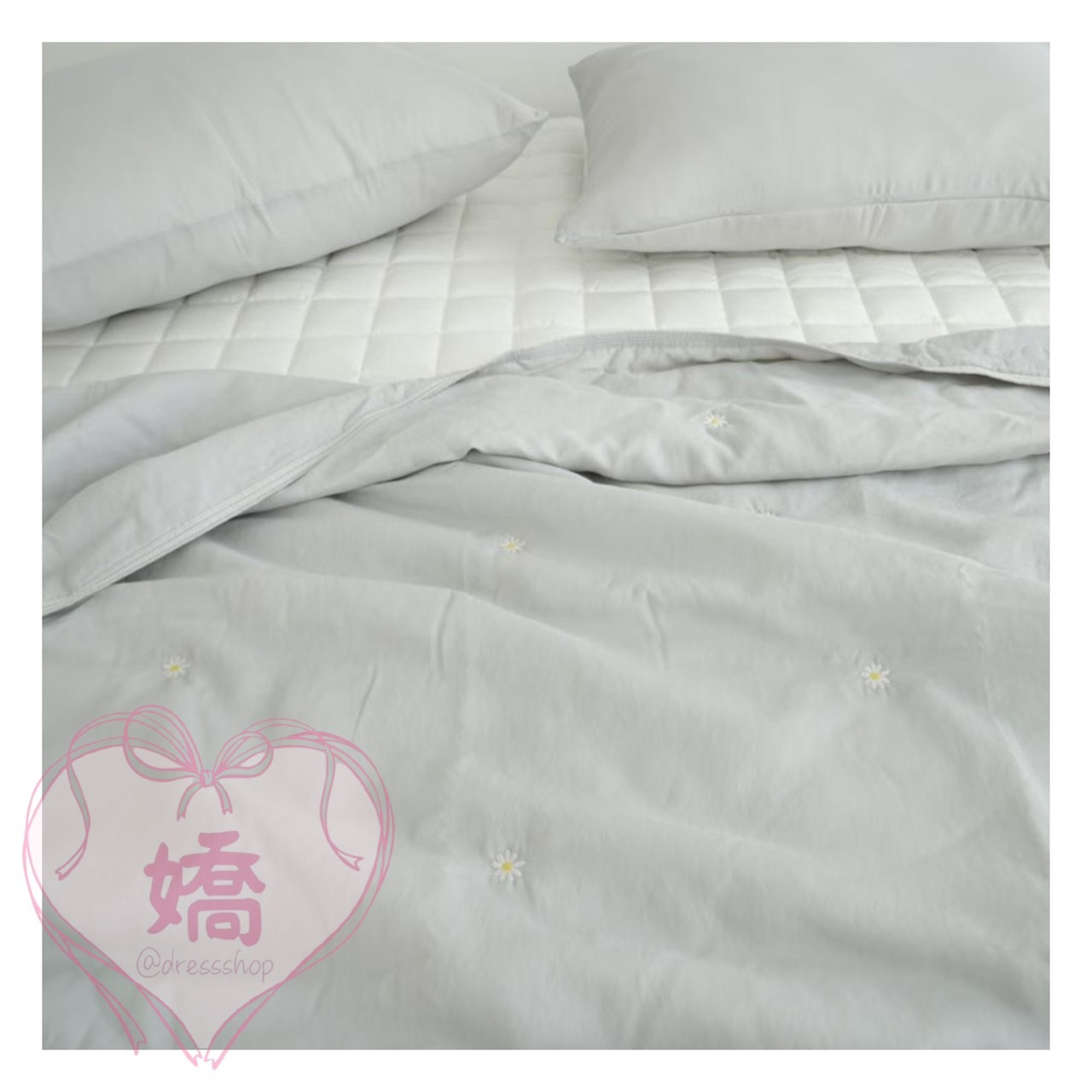 K03012刺繡雛菊壓紋春夏薄被(藍'灰)(S'Q'枕套)