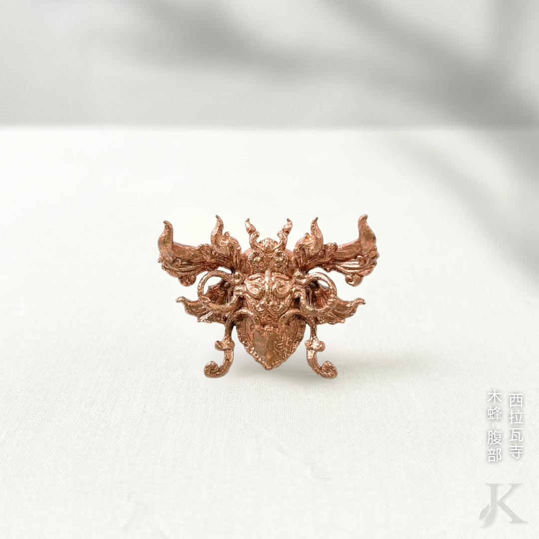 木蜂的腹部，精緻的製造工藝。