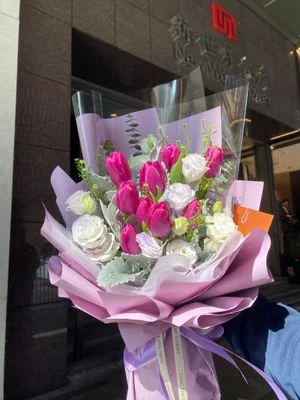 W - 9枝紫色鬱金香_TUP55001