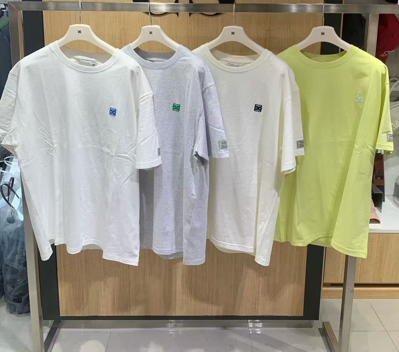 【直播】SATUR LX040222 男女同款短袖上衣