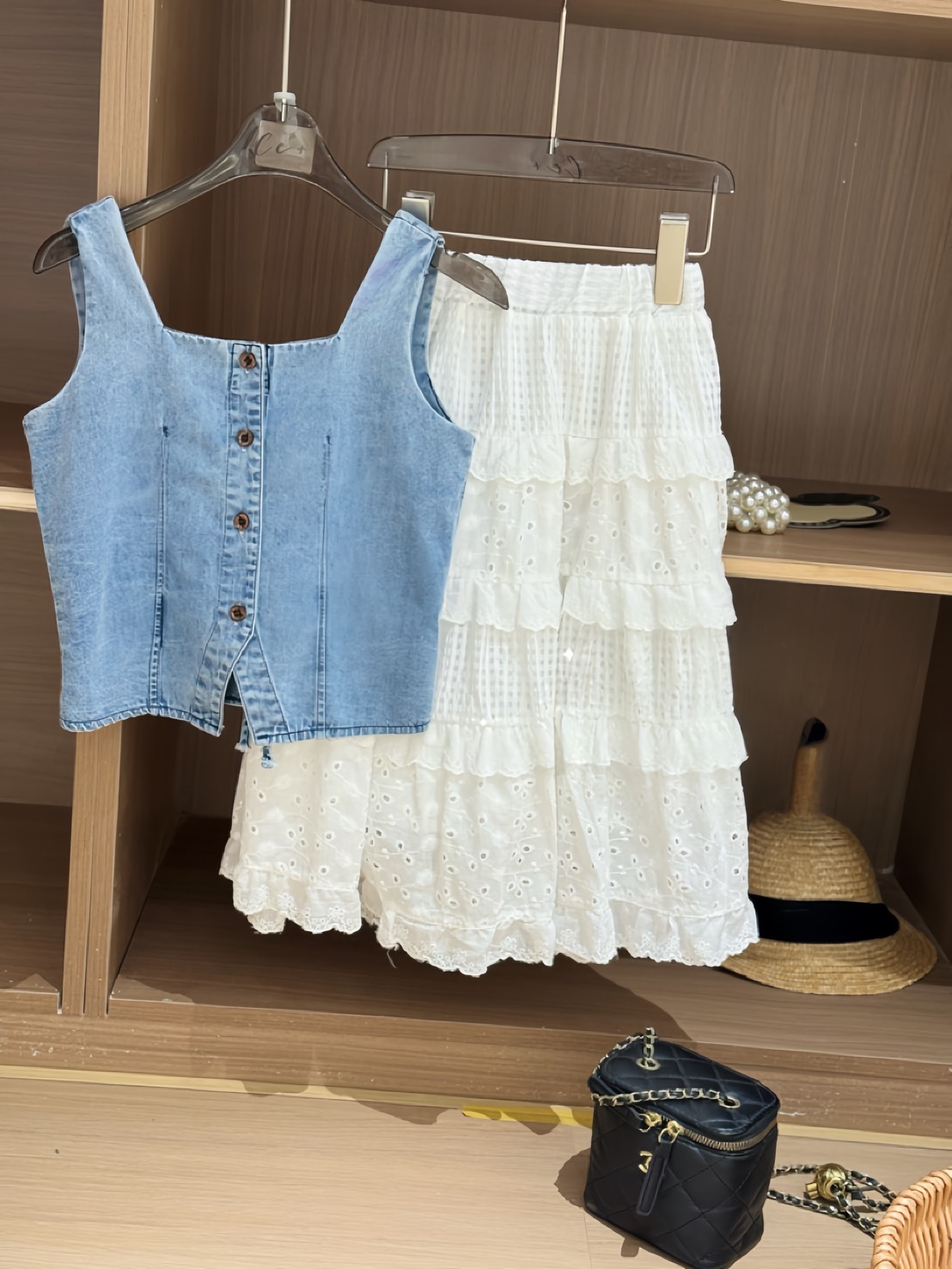 牛仔背心蕾絲裙套裝