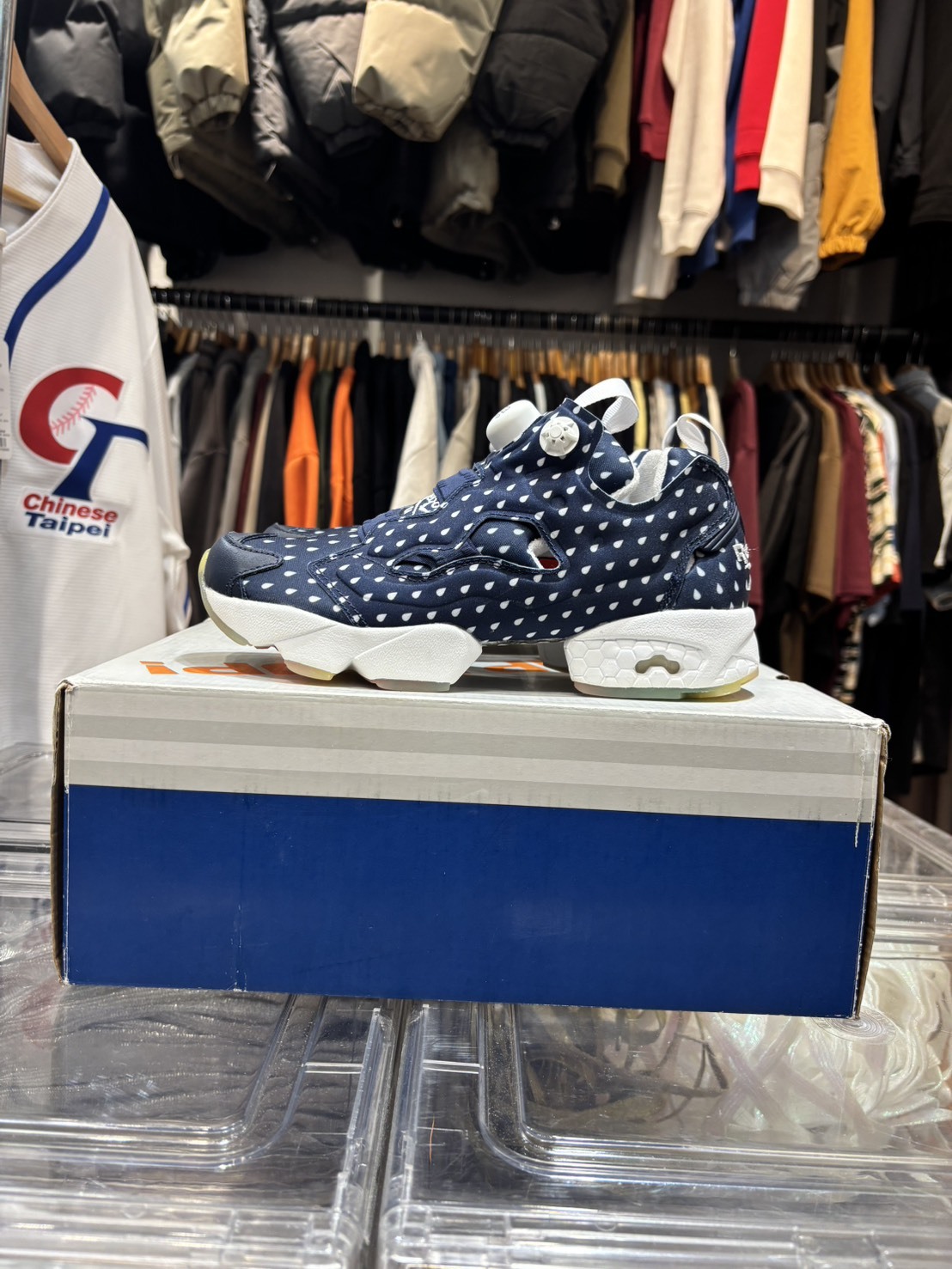 【瑕疵】Reebok InstaPump Fury '"Rainbow" 雨滴 果凍鞋 V68675