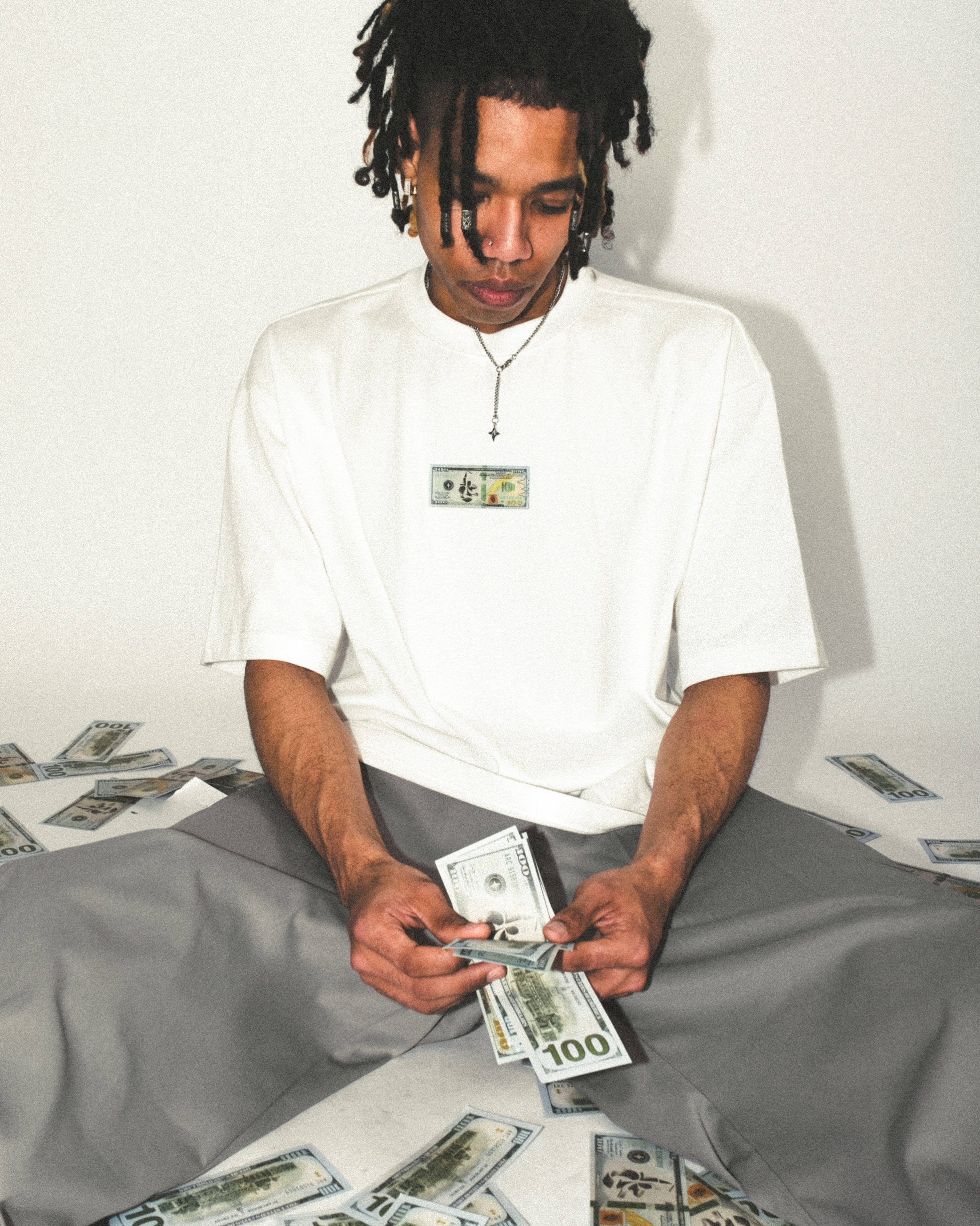 ARC DOLLAR TEE - WHITE