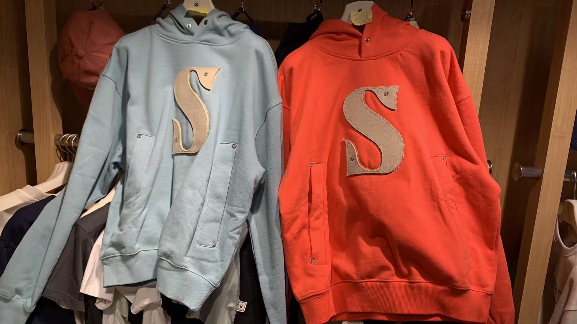 【直播】SATUR LX0402507 男女同款衛衣