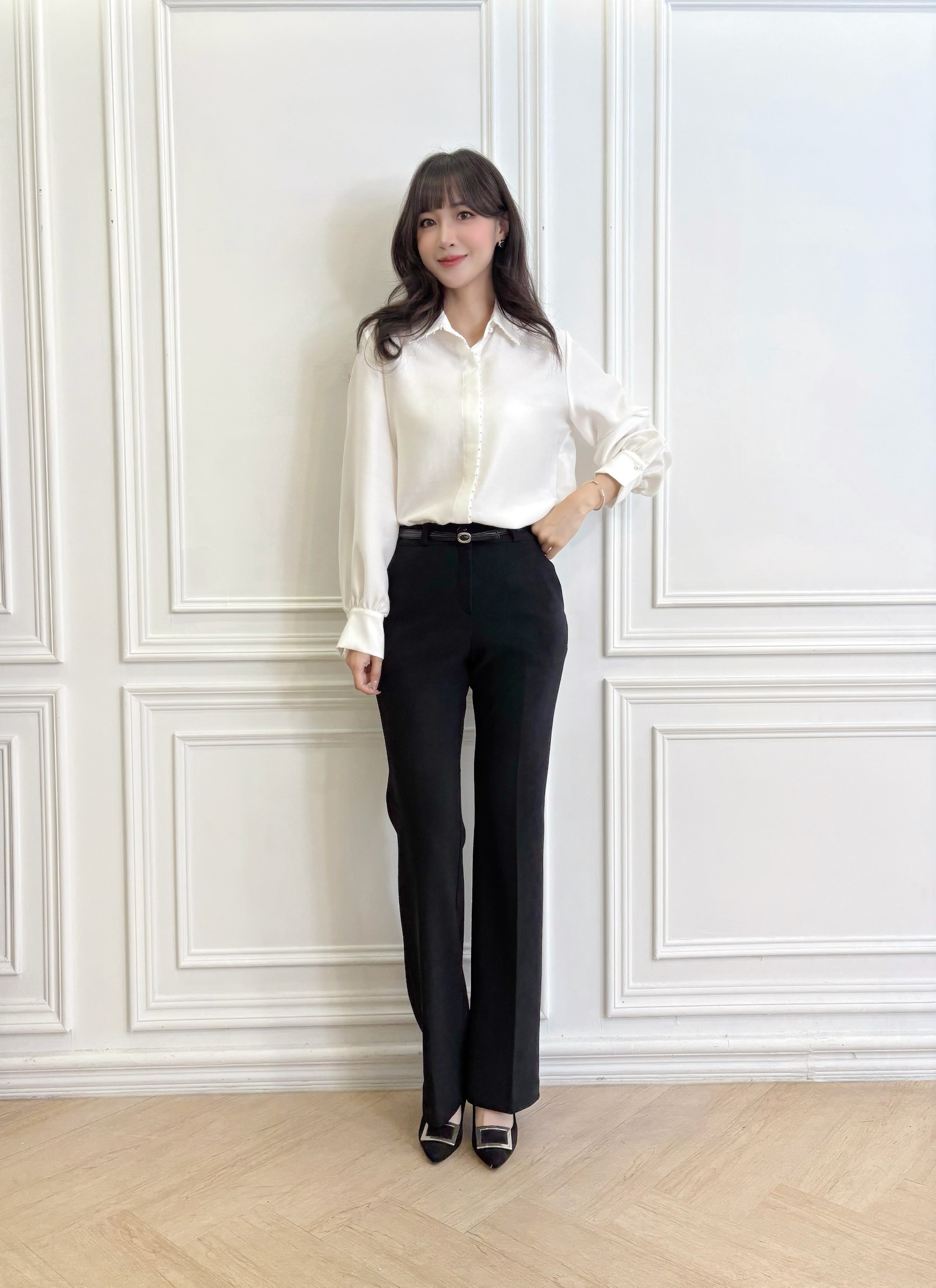 優雅滾邊珍珠襯衫