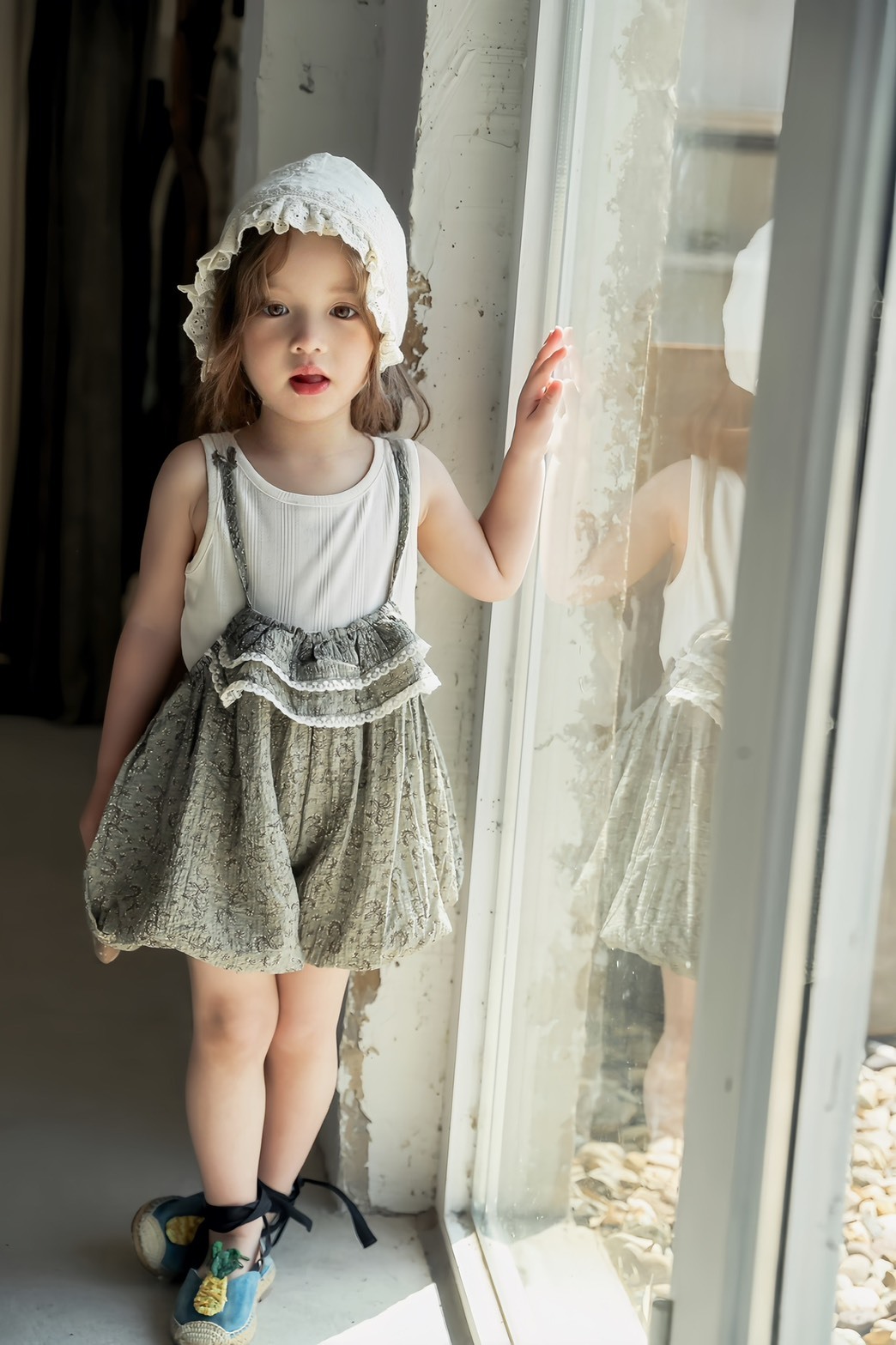 可愛荷葉吊帶褲套裝