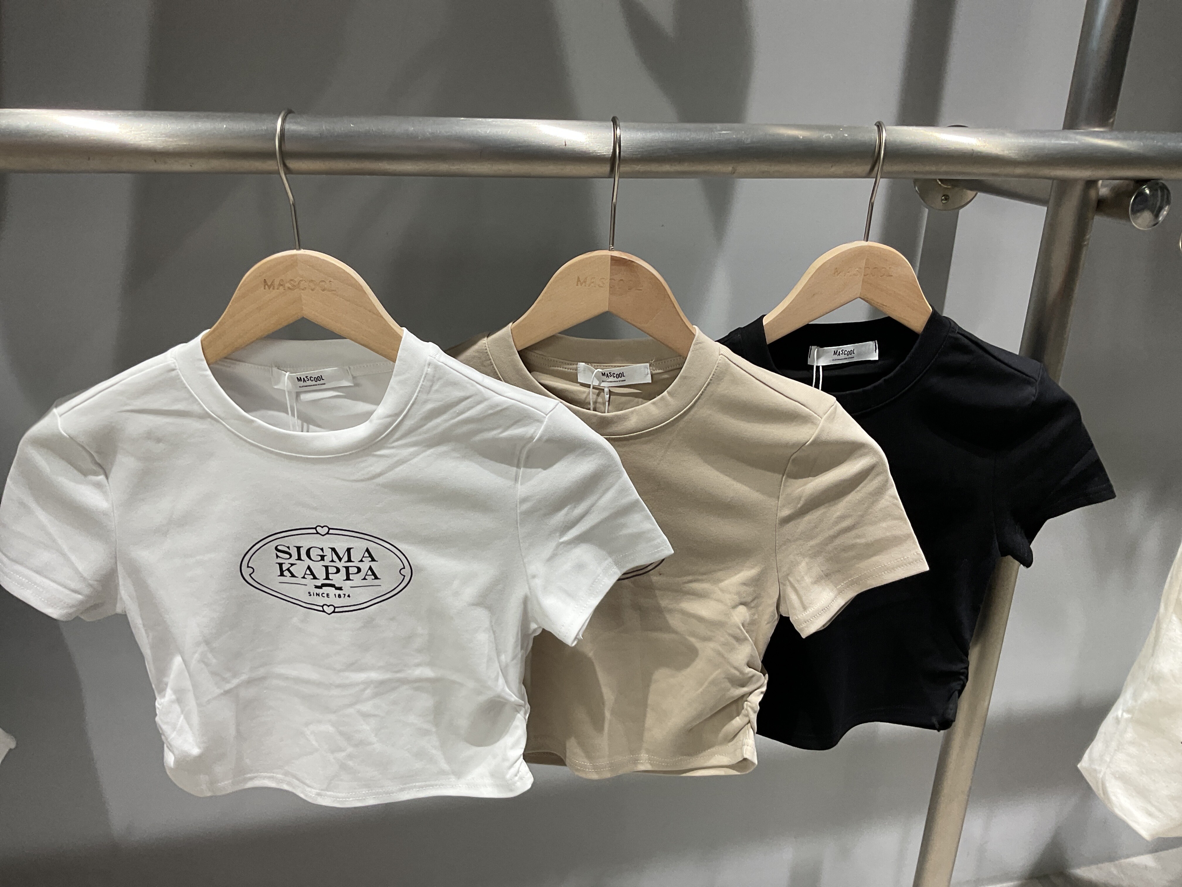 2400 女款SIGMA側抓皺短版