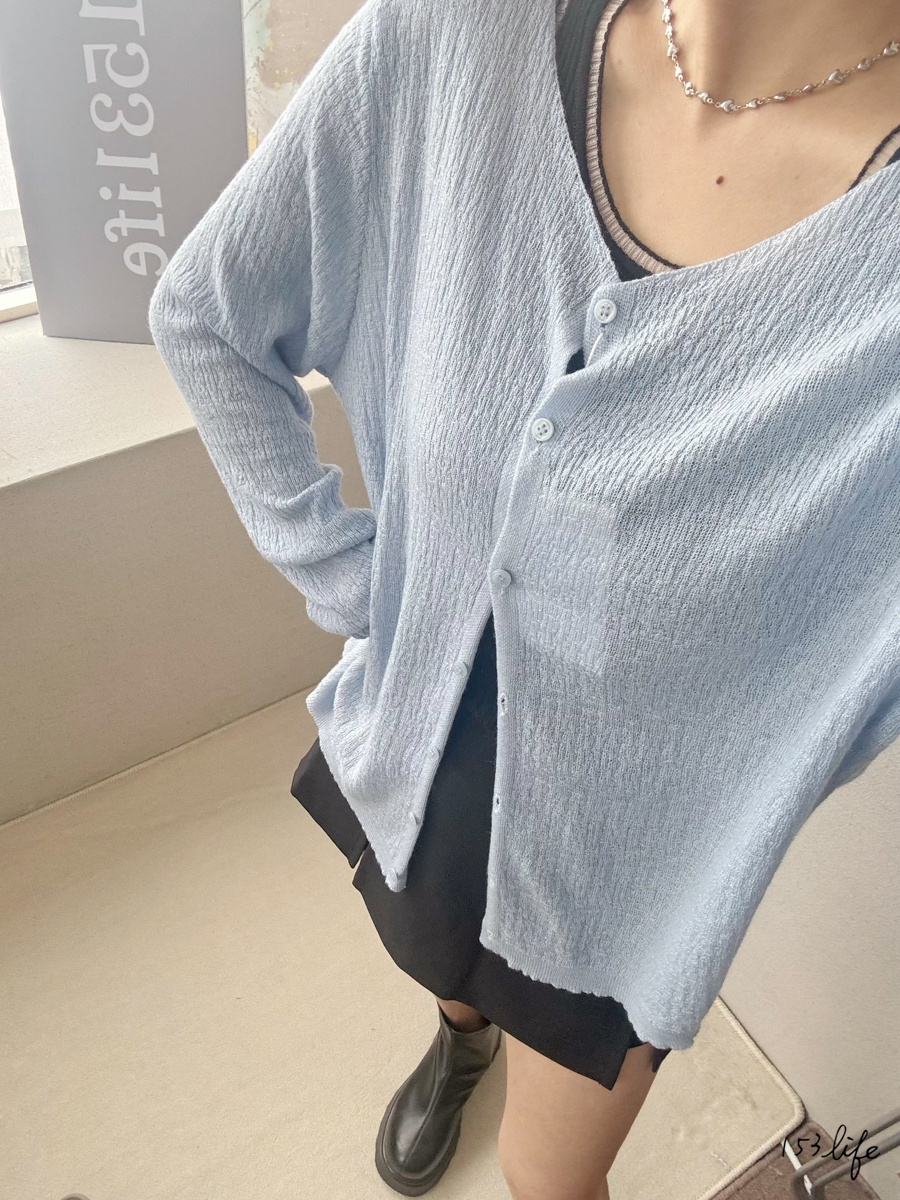 (4/2-4/6團購價)A5𝑙𝑎𝑑𝑦.春夏慵懶壓紋大V領開衫(2色)