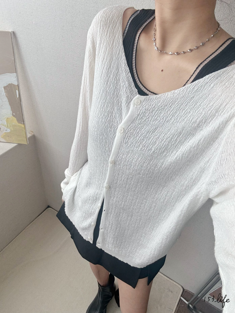 (4/2-4/6團購價)A5𝑙𝑎𝑑𝑦.春夏慵懶壓紋大V領開衫(2色)