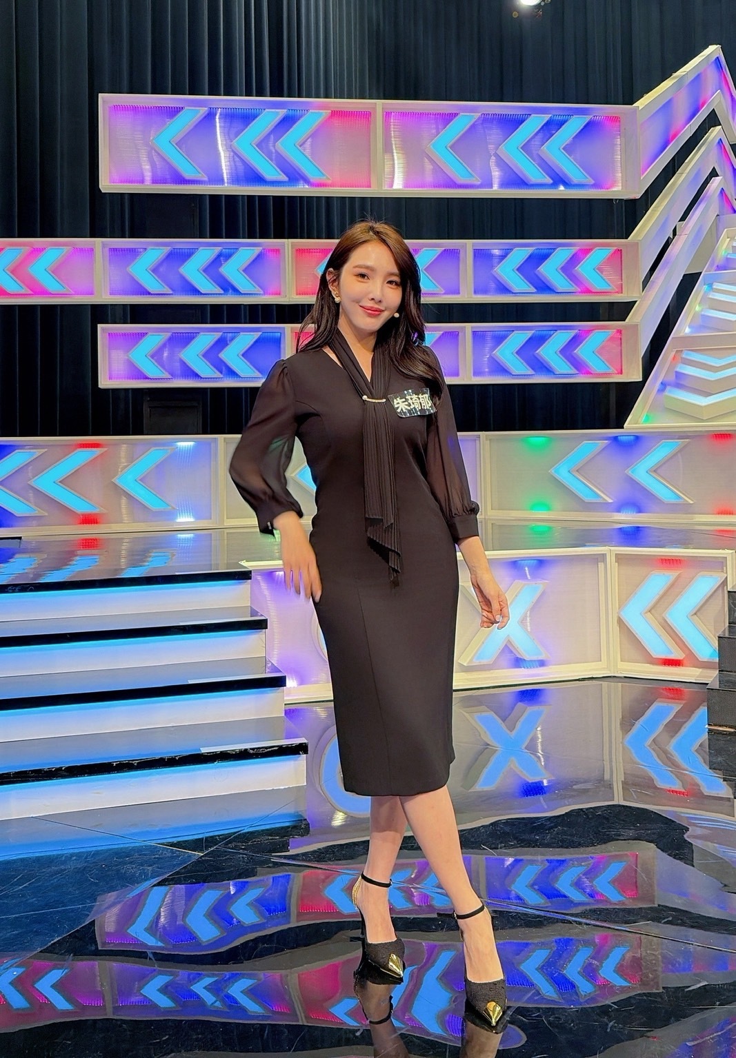 珍珠百褶領巾透膚袖洋