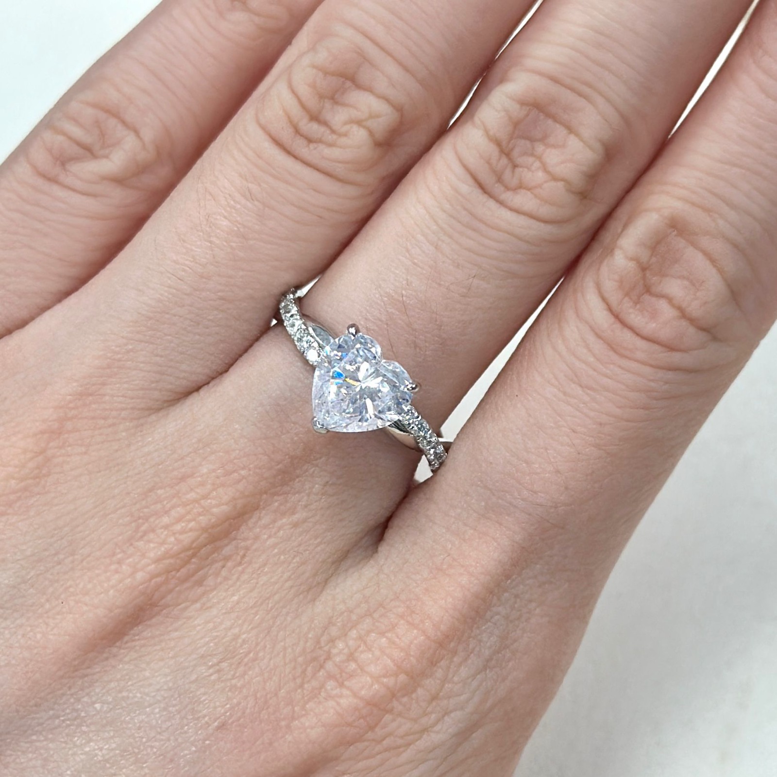 XP063 A62 R6460 2 Carat Twist Heart Shape (莫桑)