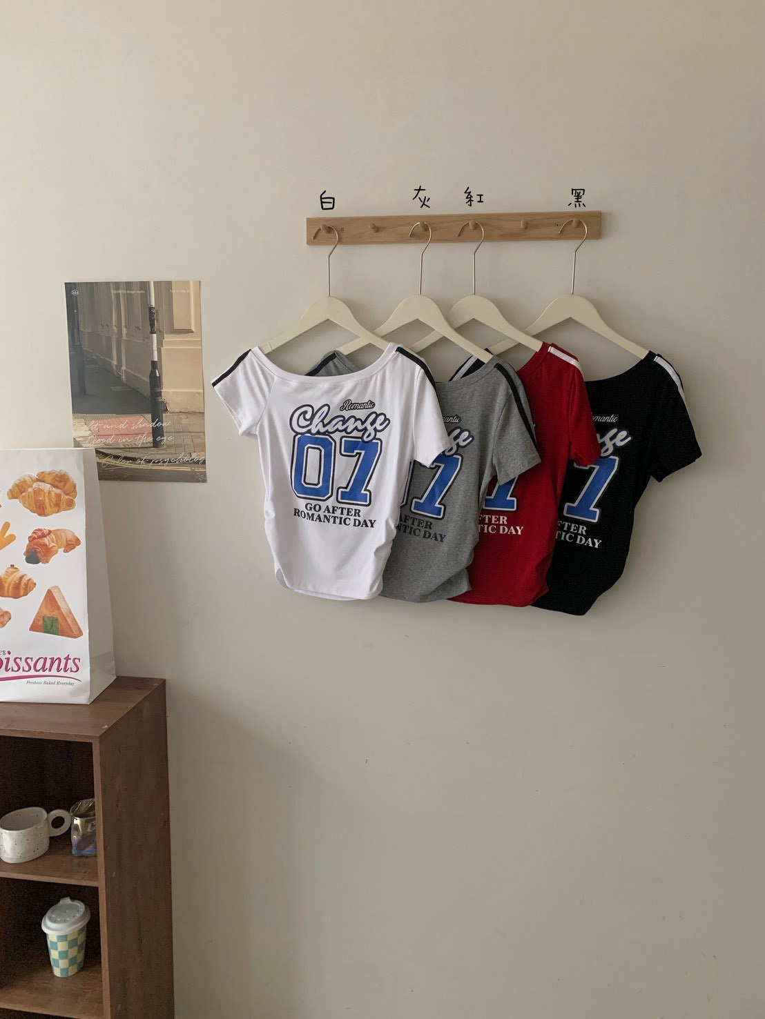 07美式復古數字短T RL231