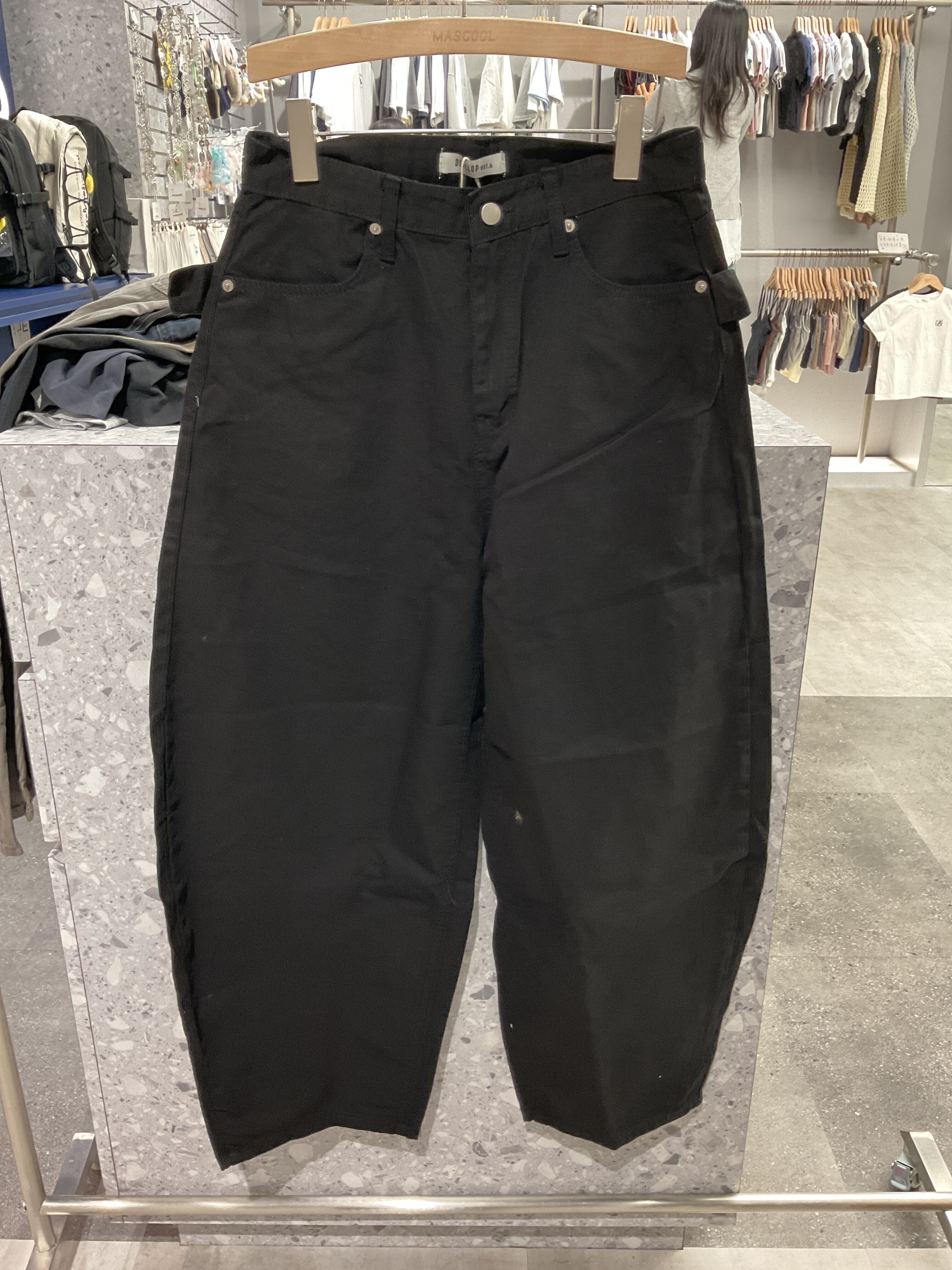 1606 後鉚釘腰帶彎刀長褲