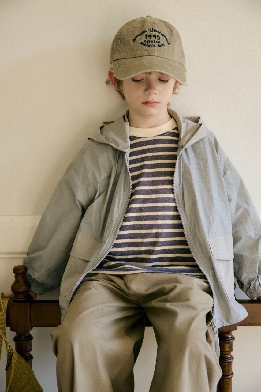 素面百搭連帽外套