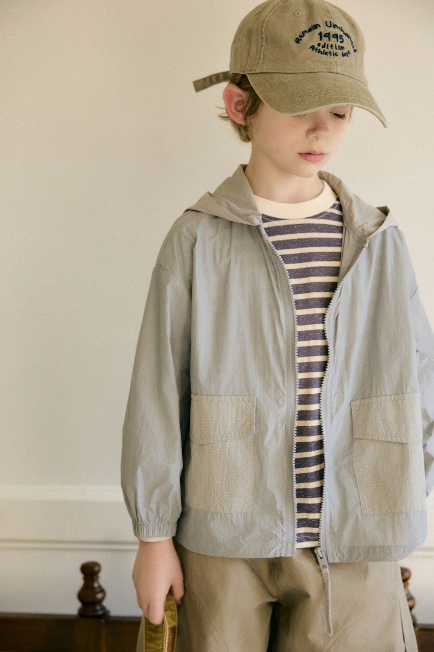 素面百搭連帽外套