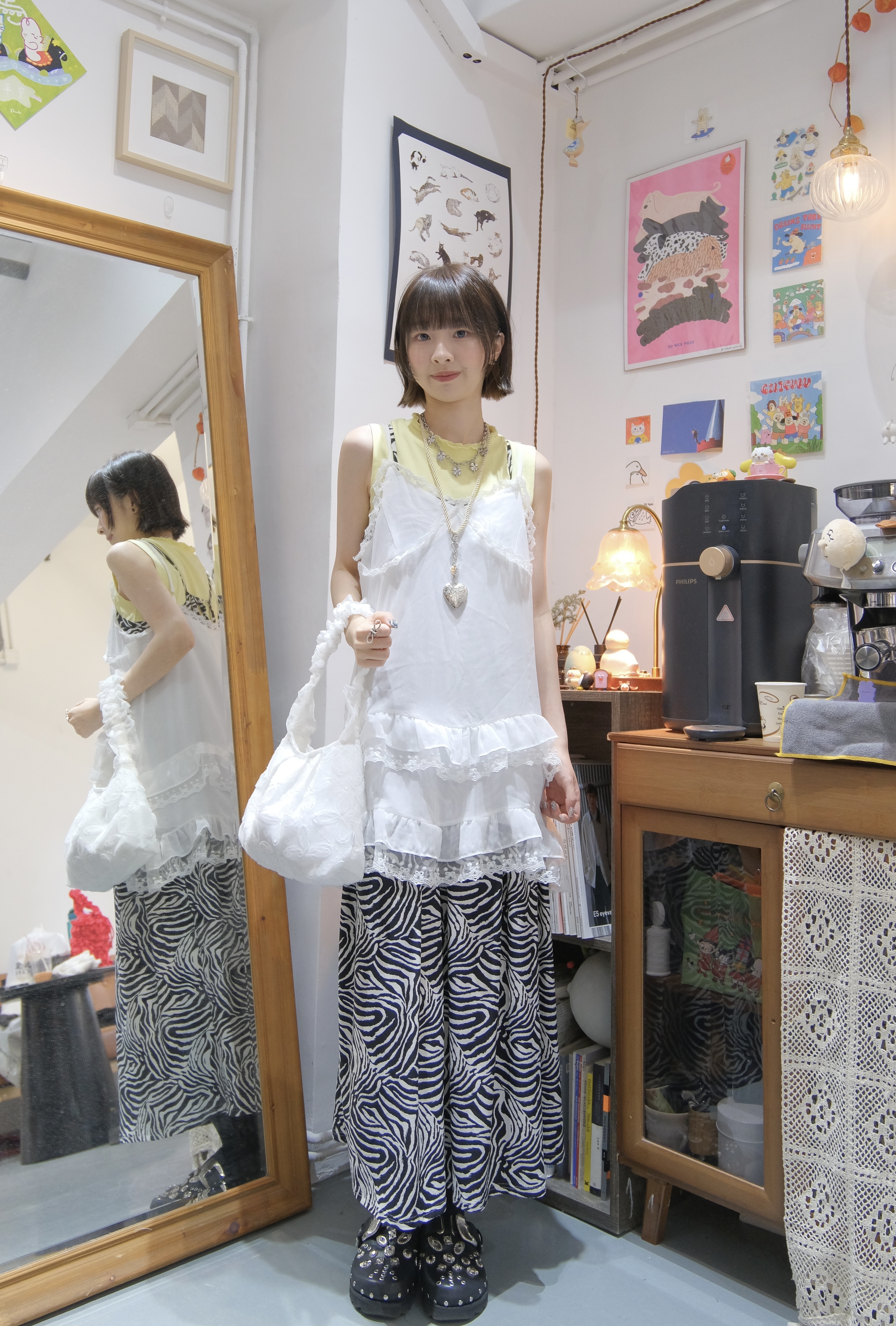 胸罩式拼lace邊中長Layer