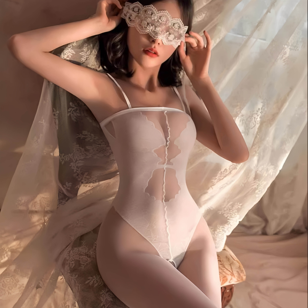 【性感誘惑】日本KR 白色蕾絲開襠連體襪 鏤空透氣情趣內衣