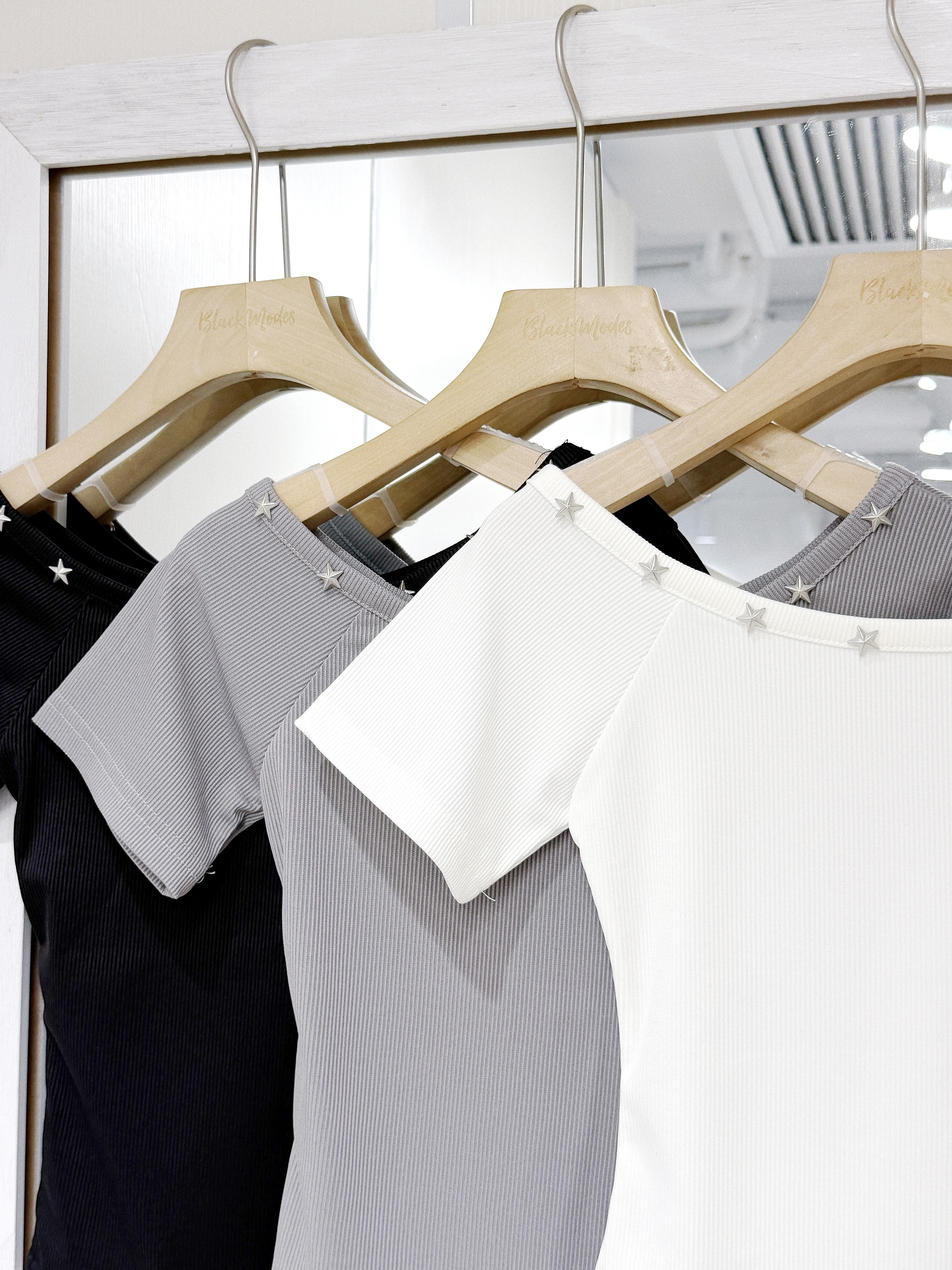 T1373｜型格感星星窩釘斜肩軟感上衣.𖥔 ݁ ˖ִ🛸༄˖°.