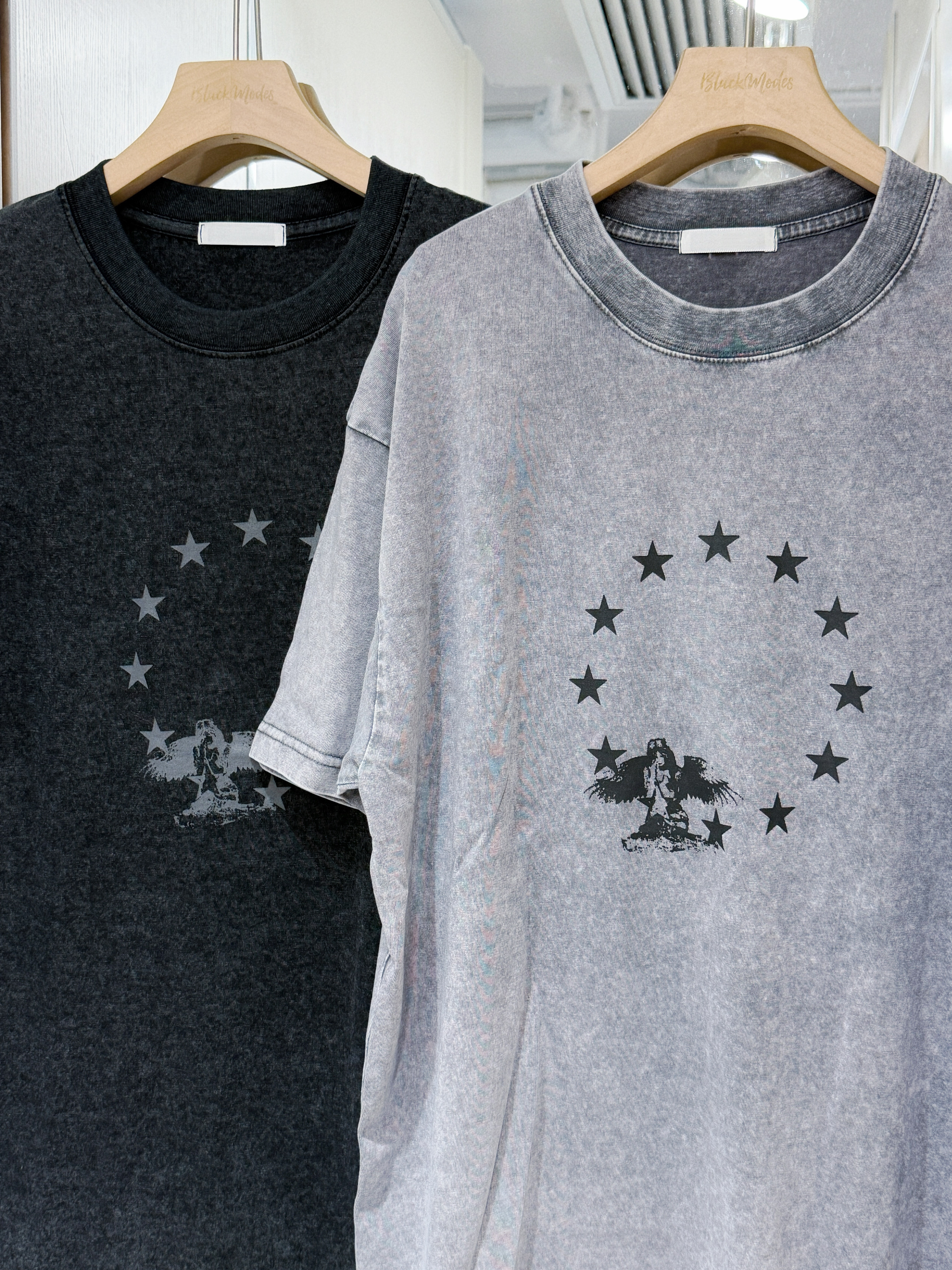 T1371｜UNISEX🕸️๋࣭ ⭑復古感洗水星星 oversize TEE