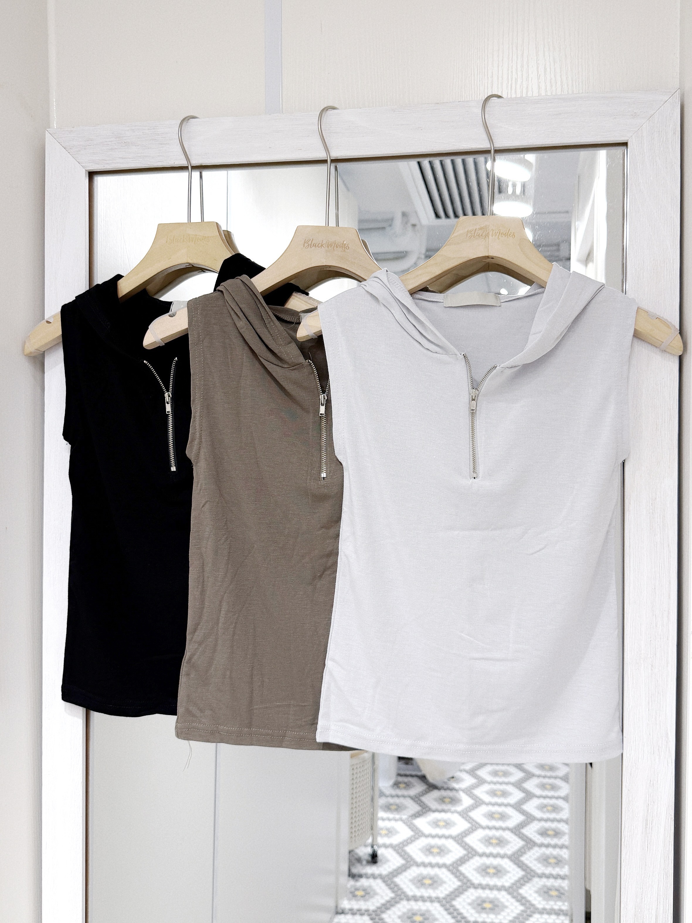 V0187｜型格街頭風𓆩❤︎𓆪歐美文字連帽拉鏈背心