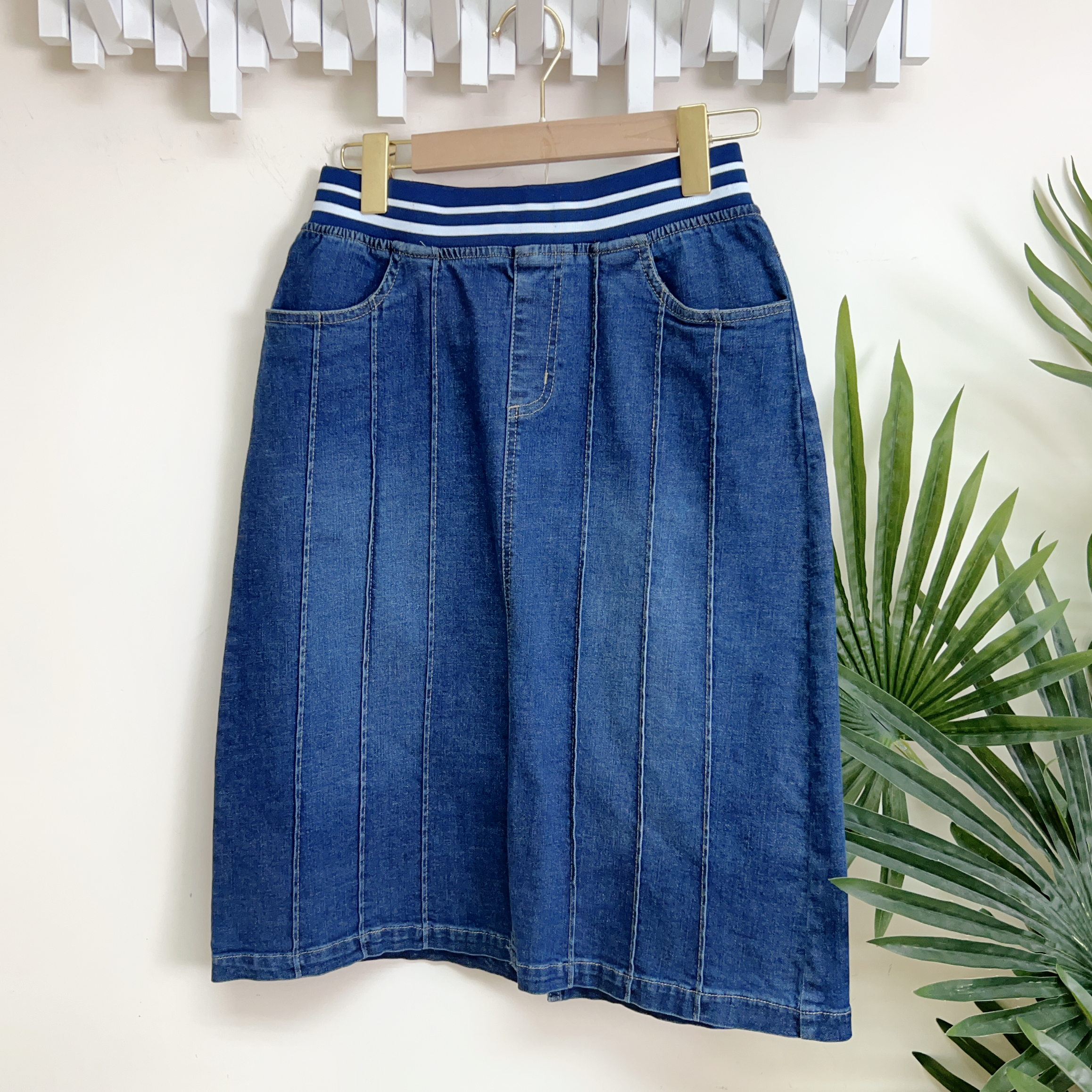 微彈牛仔料橡筋腰半截裙(腰 M:26-34 / L:28-36 / XL:30-38 / xxL:32-40 / 長24吋)3814 #0704clo