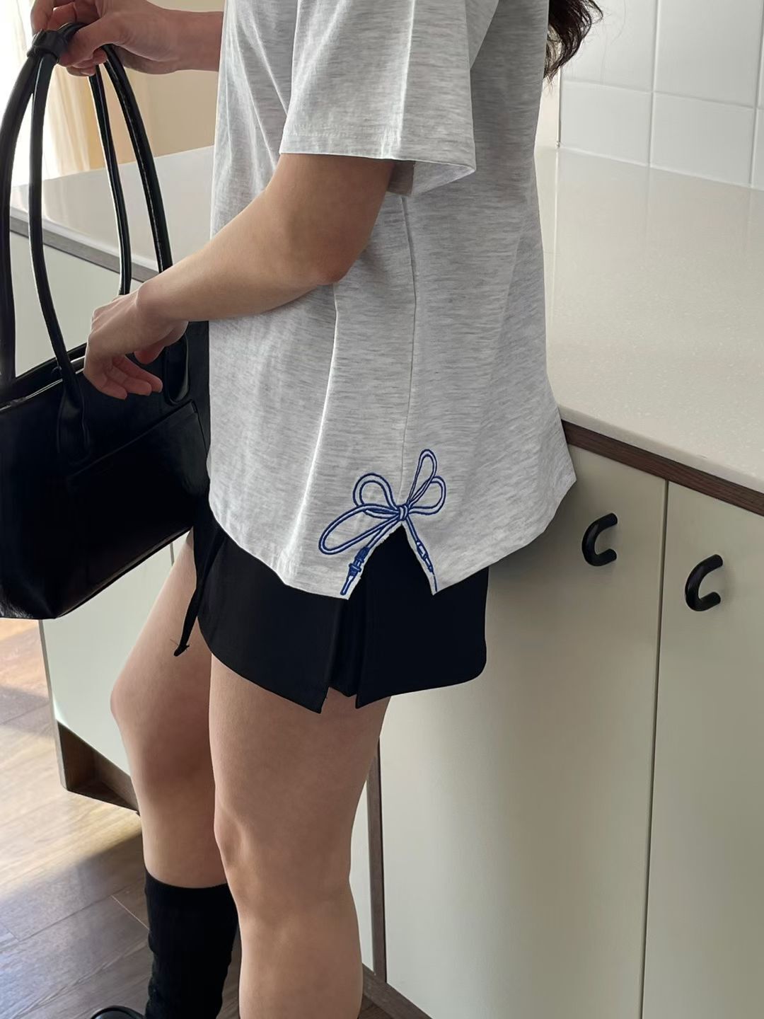 韓國衫腳蝴蝶圖案top~155AJ