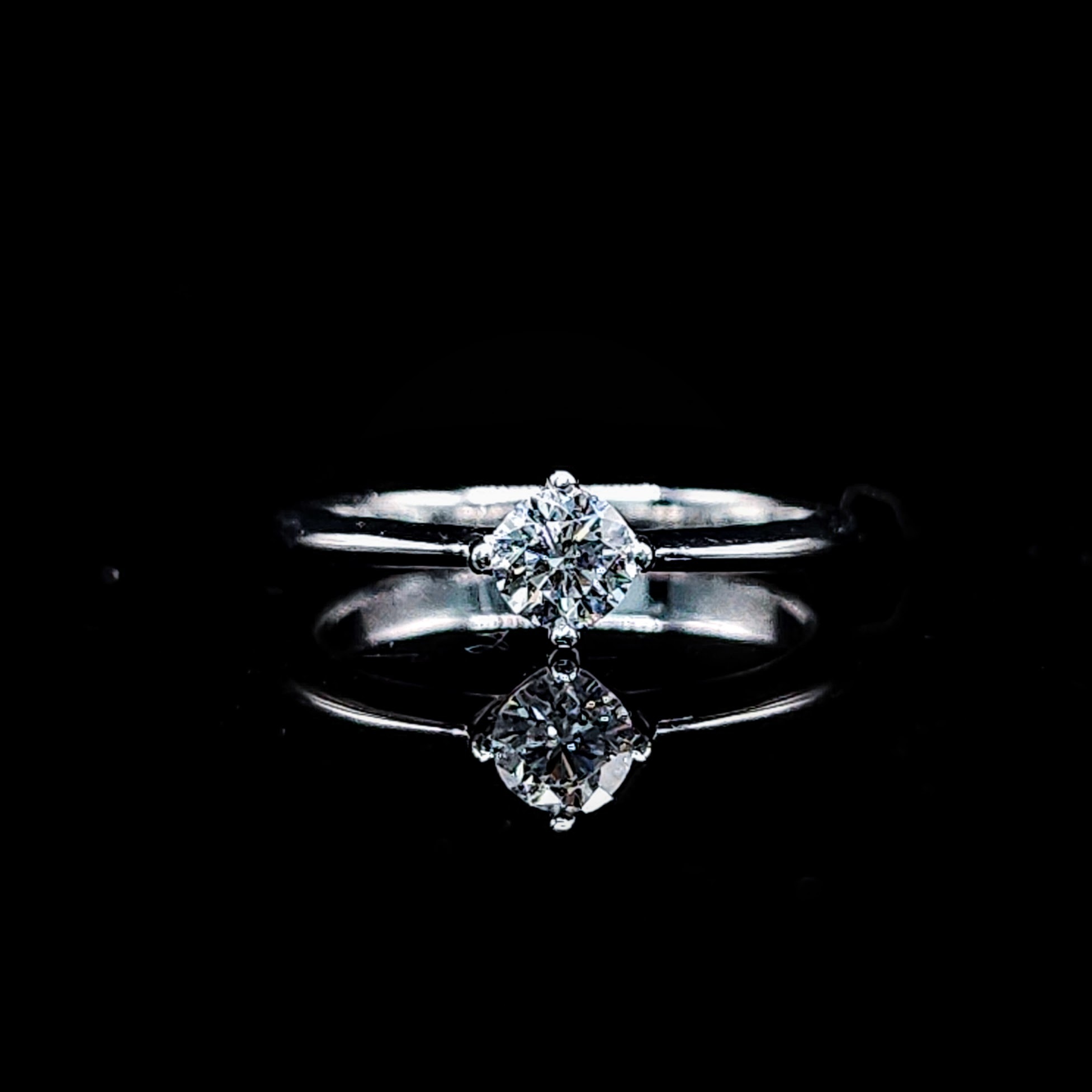 全新18K白金【單粒23份鑽石】4爪戒指