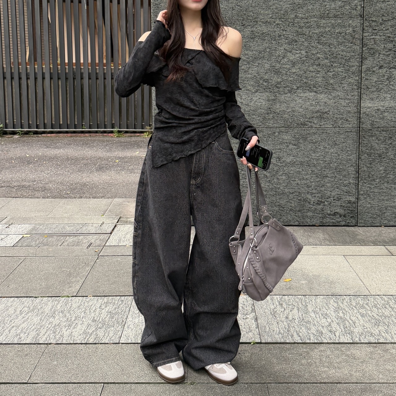 61886 質感黑條紋牛仔寬褲