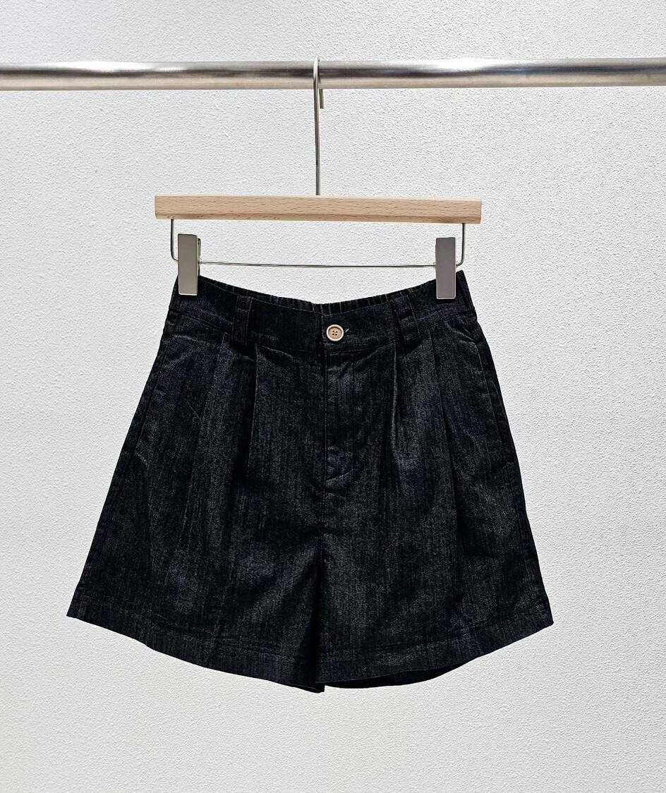 W42 腰 26-34 HIP 42–51 長 15 $369 (一口價)