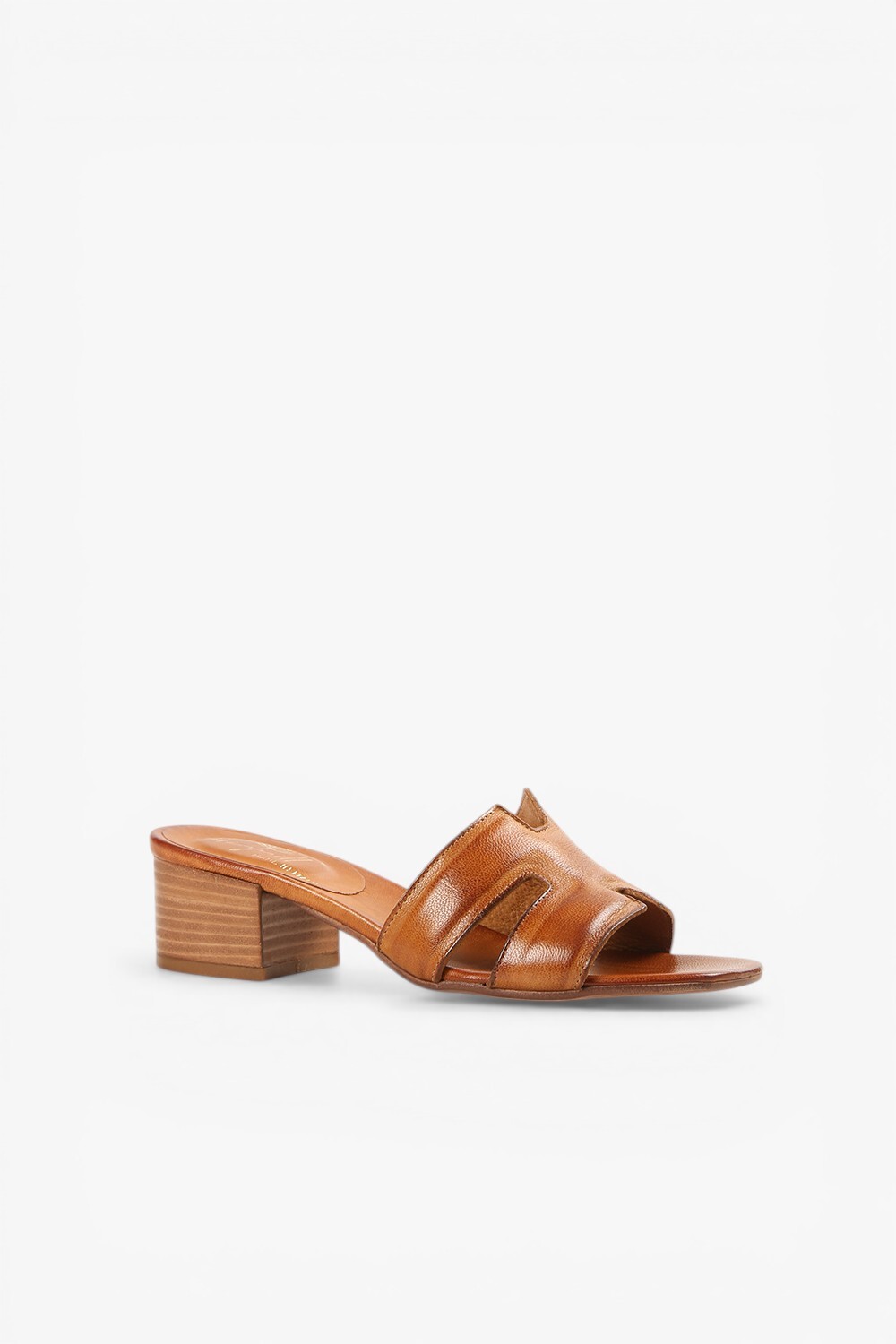 Via 義大利製水洗皮中跟涼鞋