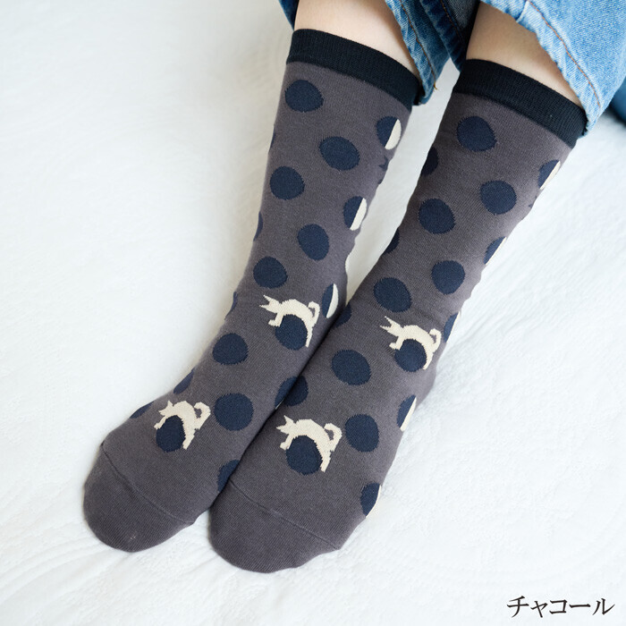 日本製波點貓咪襪子