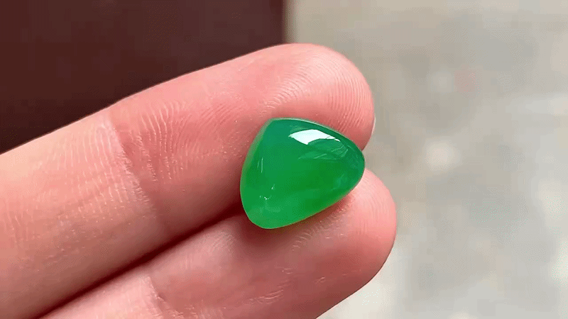 325459 翡翠滿色水滴