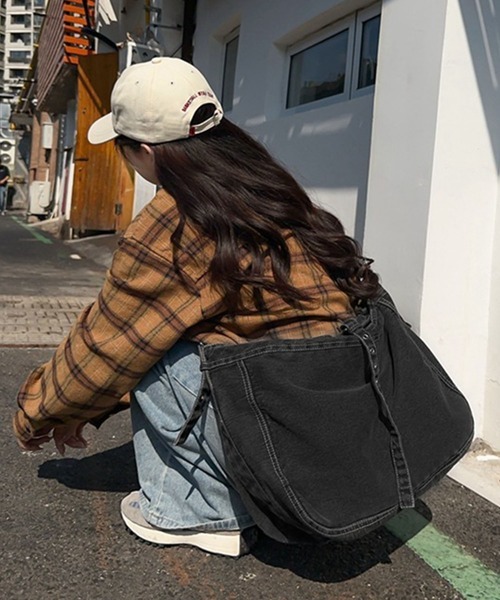 【預購】J0402608 GLAMOROUS JANE 牛仔大單肩包 (2款)