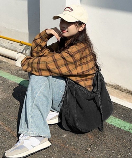 【預購】J0402608 GLAMOROUS JANE 牛仔大單肩包 (2款)